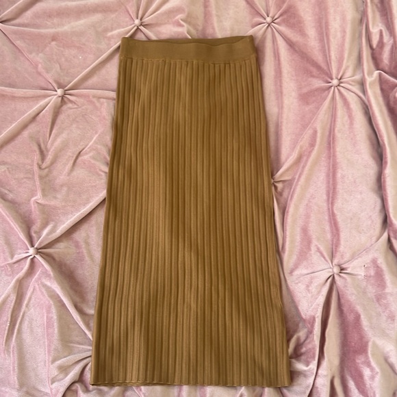 GUESS AGNES SKIRT SWTT - Picture 2 of 4